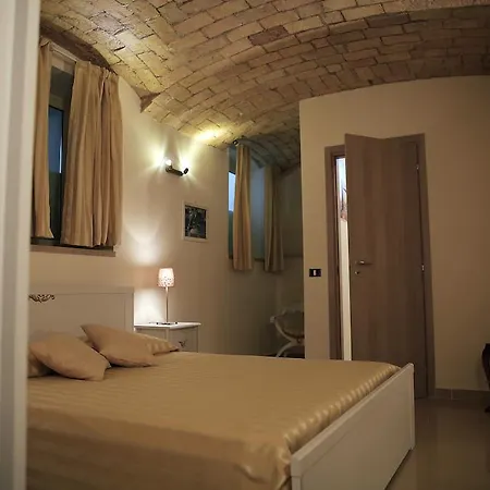 74 Crescenzio House Rom