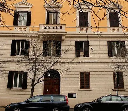 74 Crescenzio House Gæstehus *